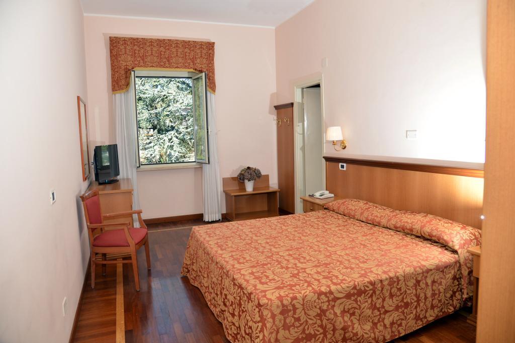 Hotel Reale Fiuggi Chambre photo