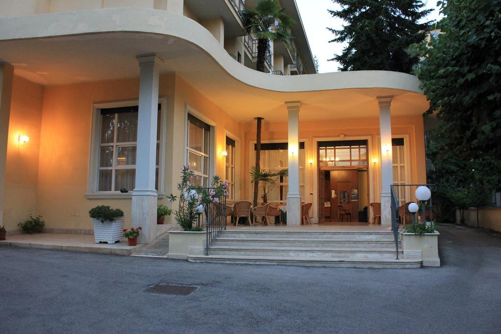 Hotel Reale Fiuggi Extérieur photo